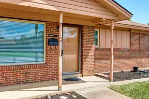 2612 W Rochelle Rd, Irving, TX 75062 - Photo 3