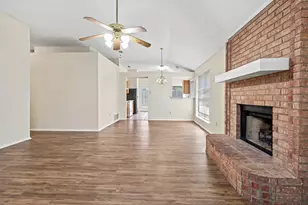 5209 Livermore Dr, Arlington, TX 76017 - Photo 5