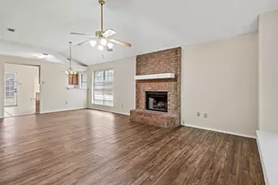 5209 Livermore Dr, Arlington, TX 76017 - Photo 3