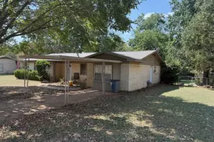 1135 Cope Dr, Paris, TX 75462 - Photo 1