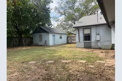 1101 Texas Street, Graham, TX 76450 - Photo 5