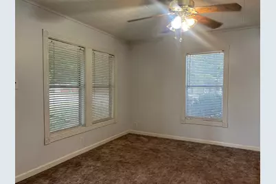 1101 Texas Street, Graham, TX 76450 - Photo 17