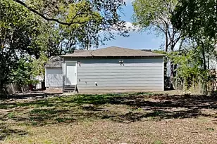 1330 Marfa Ave, Dallas, TX 75216 - Photo 17