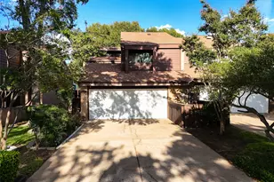 739 Oakwood Trail, Fort Worth, TX 76112 - Photo 31