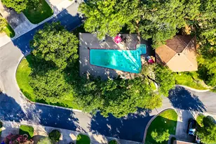 739 Oakwood Trail, Fort Worth, TX 76112 - Photo 37