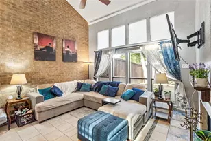 739 Oakwood Trail, Fort Worth, TX 76112 - Photo 7