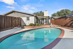 2008 E Peters Colony Rd, Carrollton, TX 75007 - Photo 33