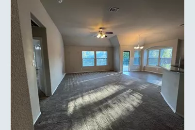 902 Blue Quail Run, Glenn Heights, TX 75154 - Photo 3