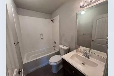 902 Blue Quail Run, Glenn Heights, TX 75154 - Photo 13