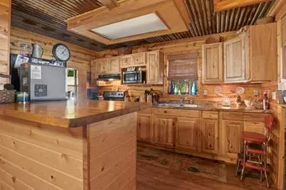 229 County Rd 3637, Jefferson, TX 75657 - Photo 11