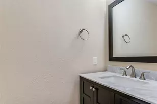 702 Pebble Beach Dr, Garland, TX 75043 - Photo 13