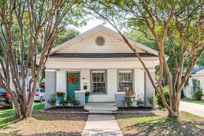 920 S Oak Cliff Boulevard, Dallas, TX 75208 - Photo 1