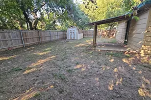 7213 Pawnee Trail, Lake Worth, TX 76135 - Photo 5