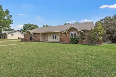 309 Crescent Drive, Hewitt, TX 76643 - Photo 13