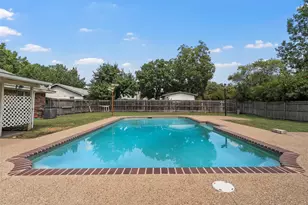 309 Crescent Dr, Hewitt, TX 76643 - Photo 11