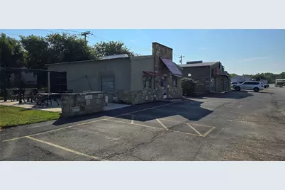 206 Kings Plaza, Granbury, TX 76049 - Photo 5