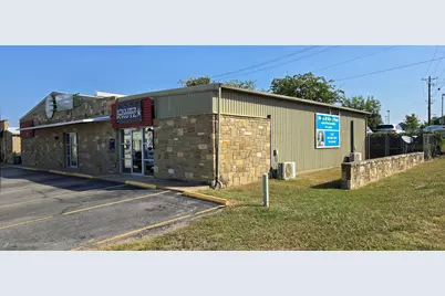 206 Kings Plaza, Granbury, TX 76049 - Photo 11