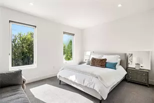 9943 Coppedge Ln, Dallas, TX 75220 - Photo 25