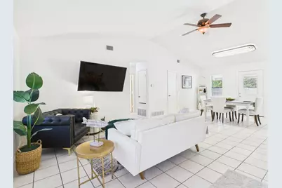 1432 W Torrey Street, Granbury, TX 76048 - Photo 3