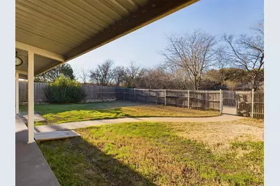 1432 W Torrey Street, Granbury, TX 76048 - Photo 29