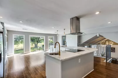 2910 S Country Club Road, Garland, TX 75043 - Photo 9