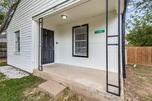 217 Ridgeway Ave, Azle, TX 76020 - Photo 3