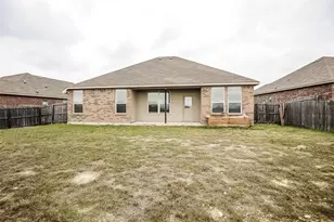 213 Kennedy Dr, Crowley, TX 76036 - Photo 15