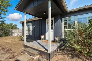 1811 Main St, Sulphur Springs, TX 75482 - Photo 3