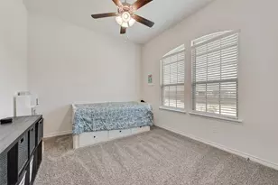 11209 Autry Ridge Ln, Aubrey, TX 76227 - Photo 13