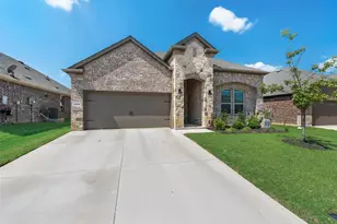 11209 Autry Ridge Ln, Aubrey, TX 76227 - Photo 1