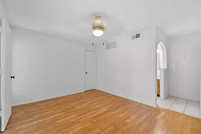 2310 Bamboo Drive #J207, Arlington, TX 76006 - Photo 11