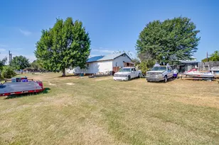 1035 Summit Dr, Springtown, TX 76082 - Photo 35