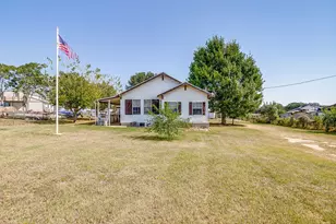 1035 Summit Dr, Springtown, TX 76082 - Photo 7