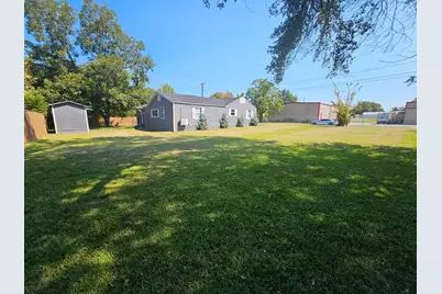 319 Lowe Street, Palestine, TX 75803 - Photo 31