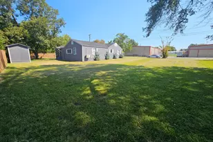 319 Lowe St, Palestine, TX 75803 - Photo 35