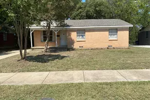 1325 Woodcrest Dr, Mesquite, TX 75149 - Photo 1