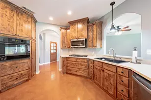 3597 Pedernales, Athens, TX 75752 - Photo 5