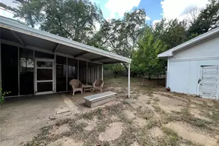 709 S Seaman St, Eastland, TX 76448 - Photo 39