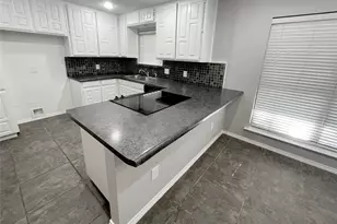 7716 Harmony Dr, Fort Worth, TX 76133 - Photo 17