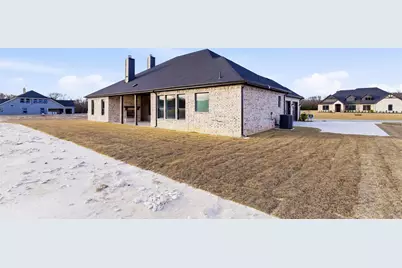 1445 Julian Drive, Van Alstyne, TX 75495 - Photo 7