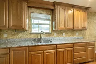 3929 Willing Ave, Fort Worth, TX 76110 - Photo 9