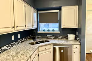 1304 Harwell Dr, Arlington, TX 76011 - Photo 9