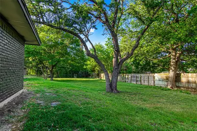 9917 Sandalwood Drive, Woodway, TX 76712 - Photo 31