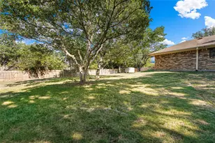 9917 Sandalwood Dr, Woodway, TX 76712 - Photo 31