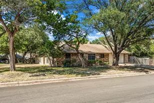 9917 Sandalwood Dr, Woodway, TX 76712 - Photo 33