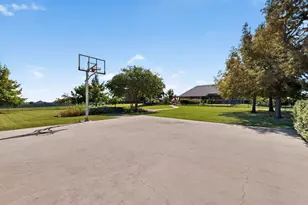 1221 E Secretariat Dr, Terrell, TX 75160 - Photo 39