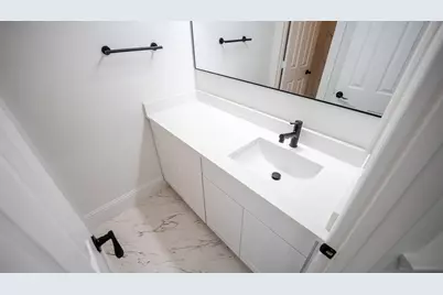 1810 Winterberry Trail, Garland, TX 75040 - Photo 23