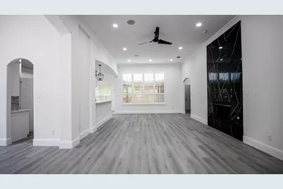 1810 Winterberry Trail, Garland, TX 75040 - Photo 9