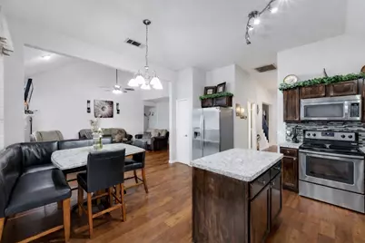 305 Ravenna Road, Lake Dallas, TX 75065 - Photo 9