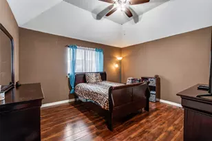 305 Ravenna Rd, Lake Dallas, TX 75065 - Photo 17
